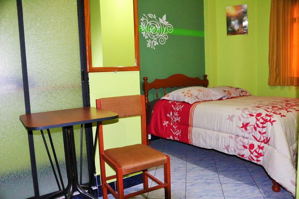 Hospedaje Karol Ξενοδοχείο Αγιακούτσο Δωμάτιο φωτογραφία
